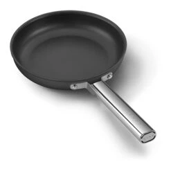 Smeg Poêle Aluminium Antiadhésive 24 Cm Noir Mat 8 Smeg Poêle Aluminium Antiadhésive 24 Cm Noir Mat -Cuisine Ustensiles Boutique 131016 2 2 Poele aluminium antiadhesive 24 cm noir mat Smeg