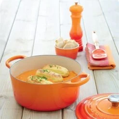 Le Creuset Cocotte Fonte Rond 24 Cm Volcanique 9 Le Creuset Cocotte Fonte Rond 24 Cm Volcanique -Cuisine Ustensiles Boutique 213180 2 3 Cocotte fonte rond 24 cm volcanique Le Creuset