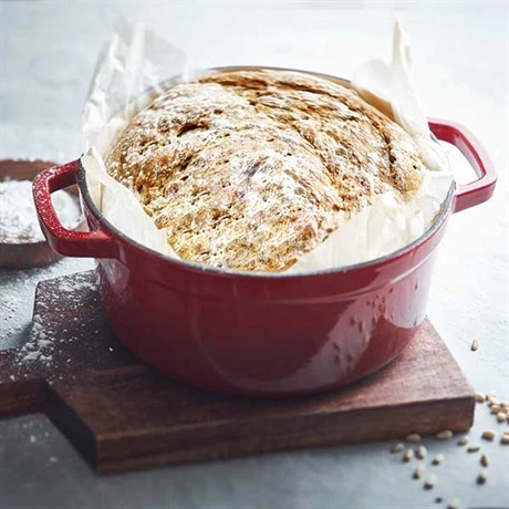 Cocotte En Fonte Ronde 24 Cm 3,7 L Rouge 4 Cocotte En Fonte Ronde 24 Cm 3,7 L Rouge – Image 2