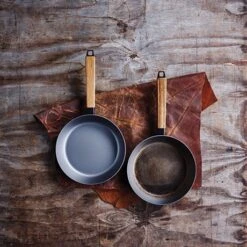 BEKA Lot Poêles Nomad 20 24 28 Cm -Cuisine Ustensiles Boutique 289000 2 2 Lot poeles Nomad 20 24 28 cm Beka