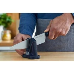 Opinel Aiguiseur Manuel -Cuisine Ustensiles Boutique 400013 2 2 Aiguiseur manuel Opinel