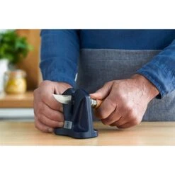 Opinel Aiguiseur Manuel -Cuisine Ustensiles Boutique 400013 3 2 Aiguiseur manuel Opinel