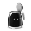 Smeg Mini Bouilloire 0,8 L 1400 W KLF05BLEU Noir -Cuisine Ustensiles Boutique 702028 0 1 Mini bouilloire 0 8 L 1400 W KLF05BLEU noir Smeg