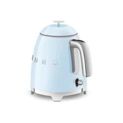 Smeg Mini Bouilloire 0,8 L 1400 W KLF05PBEU Bleu Azur 8 Smeg Mini Bouilloire 0,8 L 1400 W KLF05PBEU Bleu Azur -Cuisine Ustensiles Boutique 702031 1 4 Mini bouilloire 0 8 L 1400 W KLF05PBEU bleu azur Smeg