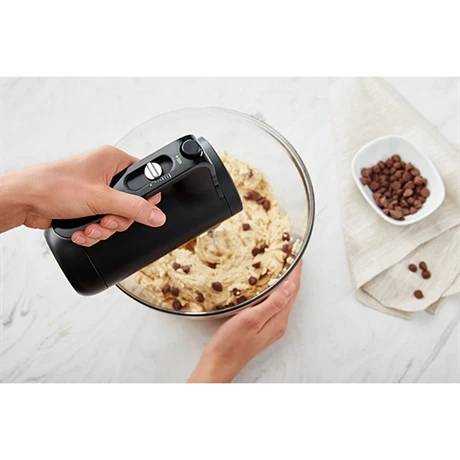 KitchenAid Batteur à Main électrique Sans Fil 7 Vitesses Noir Réglisse 5KHMB732EBM 6 KitchenAid Batteur à Main électrique Sans Fil 7 Vitesses Noir Réglisse 5KHMB732EBM – Image 4