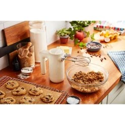 KitchenAid Batteur à Main électrique Sans Fil 7 Vitesses Crème 5KHMB732EAC -Cuisine Ustensiles Boutique 760358 3 2 Batteur a main electrique sans fil 7 vitesses creme 5KHMB732EAC Kitchenaid